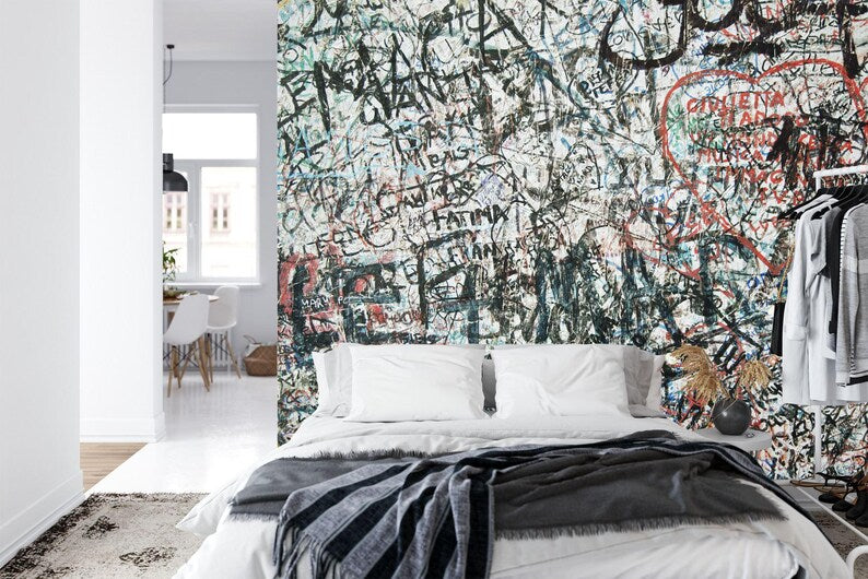 Verona, Italy, Graffiti Wall Mural, Juliet's House Lovers Messages