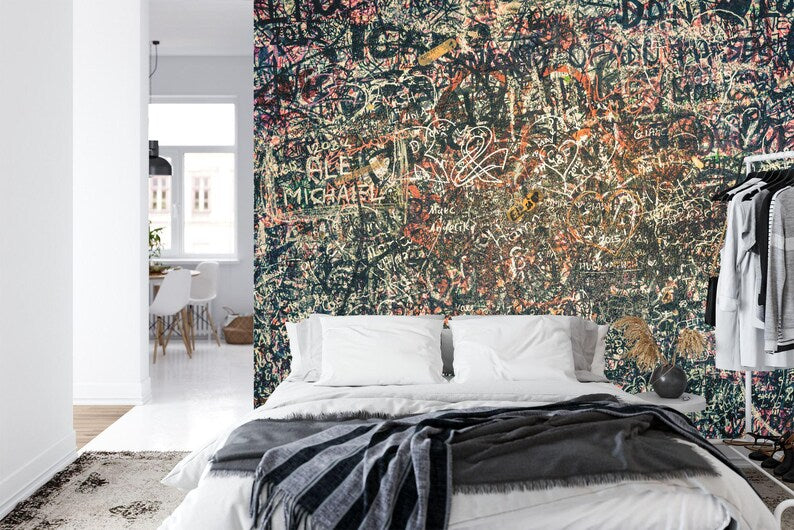 Verona, Italy, Graffiti Wall Mural, Juliet's House Lovers Messages