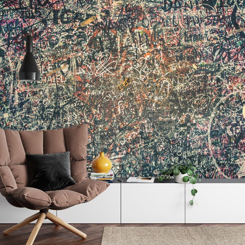 Verona, Italy, Graffiti Wall Mural, Juliet's House Lovers Messages